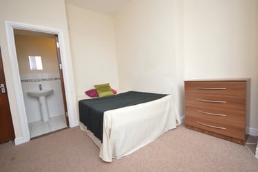6 bed house, Trafalgar Place, Brynmill, Swansea, SA20BU - Image 4