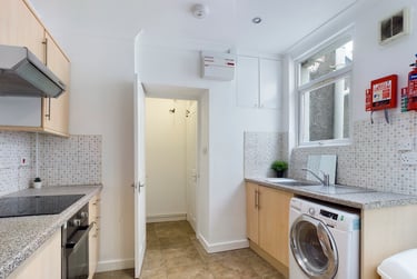 4 bed house, Brynmill Terrace, Brynmill, Swansea, SA20BA - Image 3