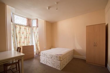 7 bed house, Gwydr Crescent, Uplands, Swansea, SA20AB - Image 6