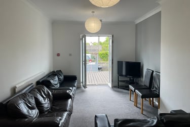 5 bed house, Bryn Y Mor Crescent, Brynmill, Swansea, SA14QH - Image 11