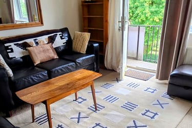 2 bed flat, Hirst Court, Radford, Nottingham, NG73GG - Image 2