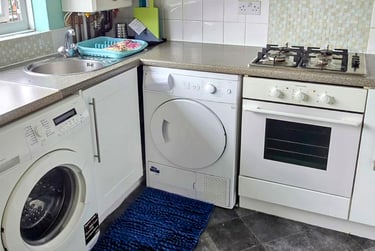 2 bed flat, Hirst Court, Radford, Nottingham, NG73GG - Image 6