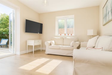 5 bed house, Courtenay Street, Francis Close Hall, Cheltenham, GL504LR - Image 2