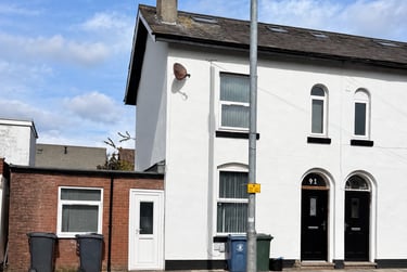 6 bed house, Wigan Road, City Centre, Ormskirk, L392AP - Image 1
