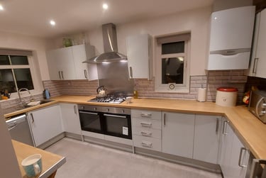 6 bed house, Moorland Way, Exwick, Exeter, EX42ER - Image 1