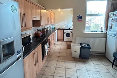 6 bed house, Cobden view road, Crookes, Sheffield, S101HS - Image 1