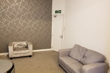 5 bed house, Todd Street, Charlestown, Salford, M72DP - Image 4