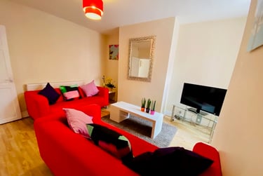3 bed house, Mildred street, Near university, Salford, M72HG - Image 1