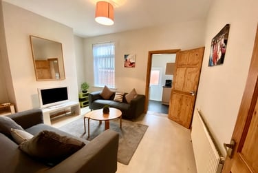3 bed house, Cromwell rd, Near university, Salford, M66DE - Image 2