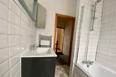3 bed house, Cromwell rd, Near university, Salford, M66DE - Image 11