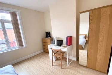 3 bed house, Mildred street, Near university, Salford, M72HG - Image 9