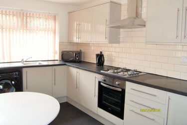 3 bed house, Mildred street, Near university, Salford, M72HG - Image 4