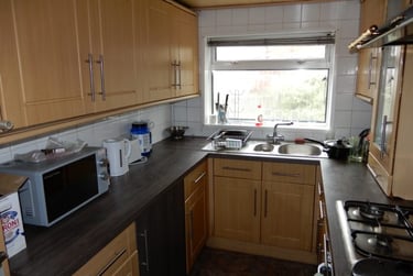 5 bed house, Henville road, Charminster, Bournemouth, BH88PE - Image 11