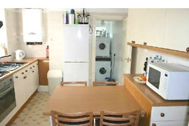 6 bed house, Epperstone road, West bridgford, Nottingham, NG27QF - Image 3