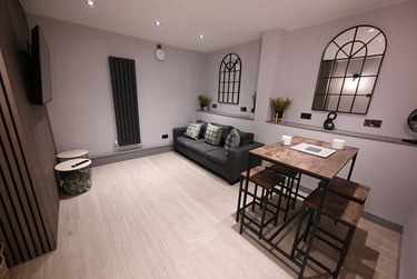 6 bed flat, Thynne Street, City Centre, Bolton, BL36BA - Image 3
