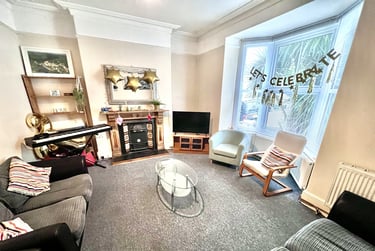 5 bed house, Trematon terrace, Mutley plain, Plymouth, PL46QS - Image 3