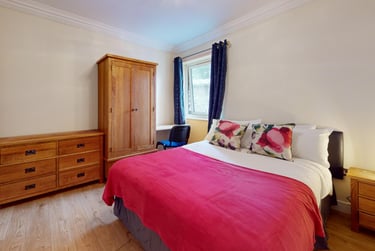 3 bed house, Emily Garden, Cattedown, Plymouth, PL47QS - Image 9