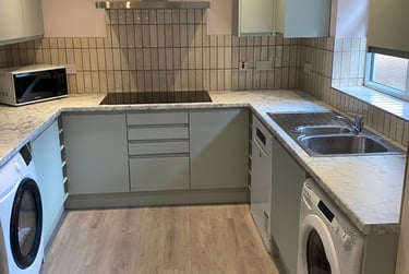9 bed house, Davenport Avenue, Withington, Manchester, M203EY - Image 1