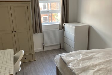 9 bed house, Davenport Avenue, Withington, Manchester, M203EY - Image 4