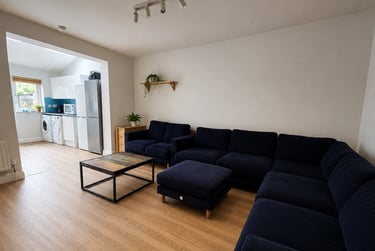 8 bed house, Brentbridge Road, Withington, Manchester, M146AU - Image 1