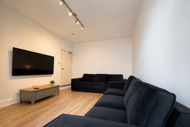 7 bed house, Furness Road, Fallowfield, Manchester, M146LY - Image 1
