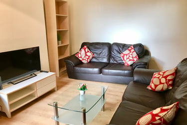 5 bed house, Victoria road, Fallowfield, Manchester, M146AQ - Image 2