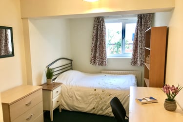 2 bed flat, Upper Brook Street, Victoria Park, Manchester, M130FW - Image 6