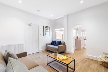 6 bed house, Tennyson Street, West End, Lincoln, LN11LZ - Image 2