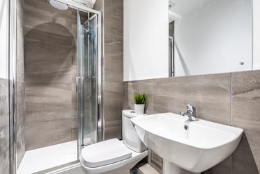 5 bed house, Welton Grove, Hyde Park, Leeds, LS61ES - Image 13