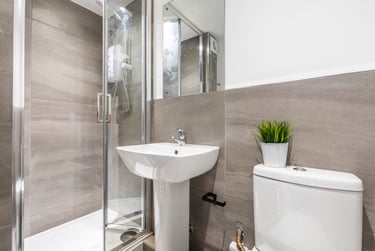 5 bed house, Welton Grove, Hyde Park, Leeds, LS61ES - Image 5