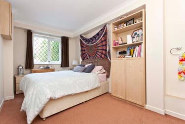 6 bed house, Smithson Close, Talbot village, Bournemouth, BH125EY - Image 4
