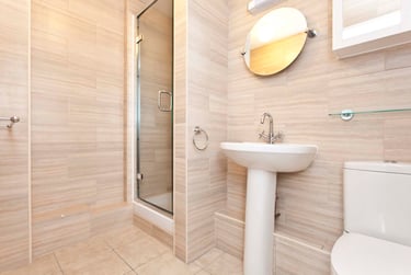 6 bed house, Smithson Close, Talbot village, Bournemouth, BH125EY - Image 6