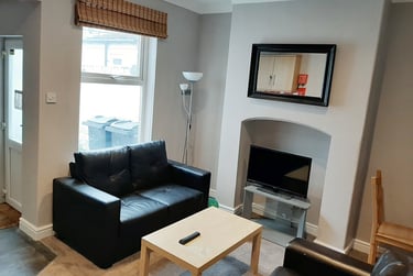 4 bed house, Dudley street, The groves, York, YO318LP - Image 1