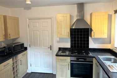 6 bed house, Brownlow Street, The Groves, York, YO318LW - Image 3