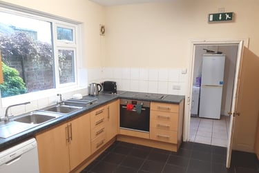 8 bed house, Feversham crescent, City centre, York, YO318HQ - Image 3
