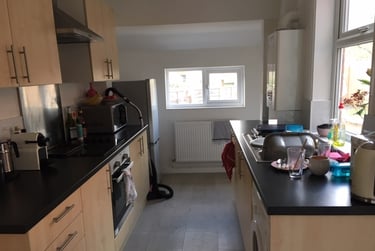 3 bed house, Abington Avenue, Near university, Northampton, NN14BE - Image 2