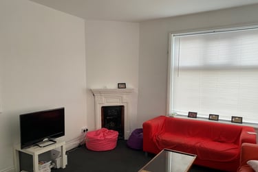 5 bed house, Victoria Gardens, City centre, Northampton, NN13LF - Image 4