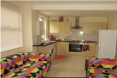 5 bed house, St.Michaels Mount, Near university, Northampton, NN14JH - Image 2