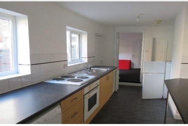 3 bed house, Stanley Street, Near university, Northampton, NN13QT - Image 3