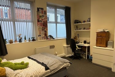 5 bed house, Hervey Street, Abington, Northampton, NN13QL - Image 4