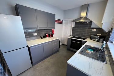 4 bed house, Thirlestane Road, Far cotton, Northampton, NN48HD - Image 2