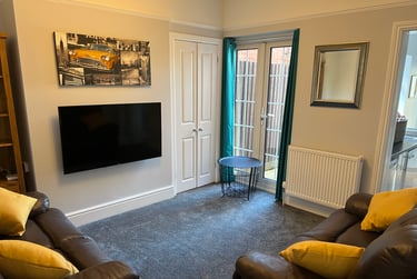5 bed house, Hervey Street, City Centre, Northampton, NN13QJ - Image 1