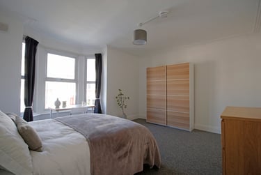 6 bed house, Highcliff Avenue, Inner Avenue, Southampton, SO140TN - Image 9