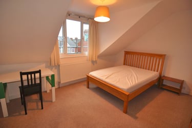 3 bed flat, Elmside, City Centre, Exeter, EX46LW - Image 5