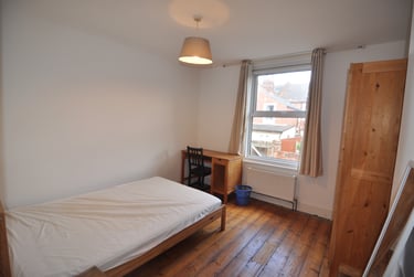 5 bed house, Polsloe Road, Mount pleasant, Exeter, EX12HL - Image 13