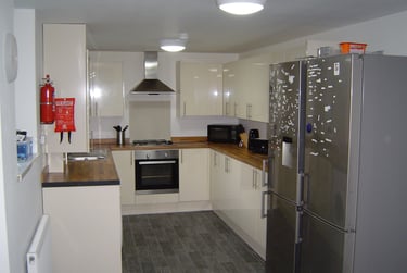 6 bed house, Albert Edward Road, Low Hill, Liverpool, L78SA - Image 2