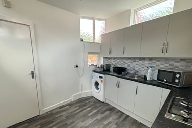 6 bed house, Cumberland Avenue, Toxteth, Liverpool, L172AG - Image 5