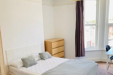 5 bed house, Grafton Road, Mutley, Plymouth, PL46QR - Image 2