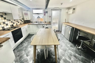5 bed house, Henwick Road, Barbourne, Worcester, WR25PB - Image 2