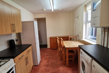 3 bed house, Furness Road, Fallowfield, Manchester, M146LX - Image 1